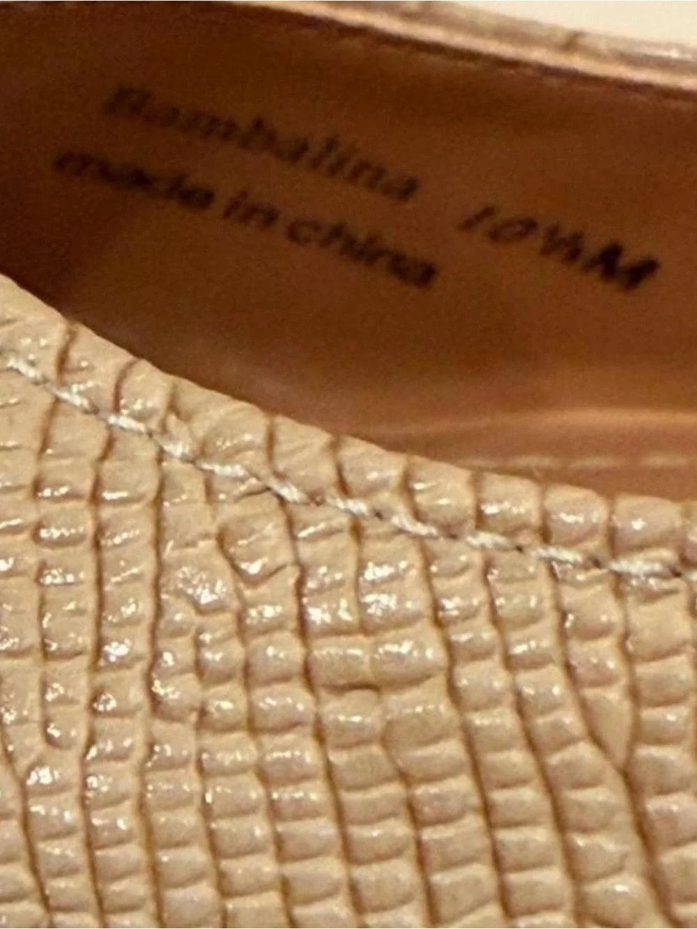 J Renee Faux Lizard Embossed Low Heel | Taupe | Size 10.5